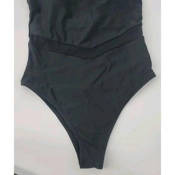 CUPSHE Women Plus Size One Piece Swimsuit V Neck Mesh Sheer Tummy Control 16/18 - Picture 10 of 13